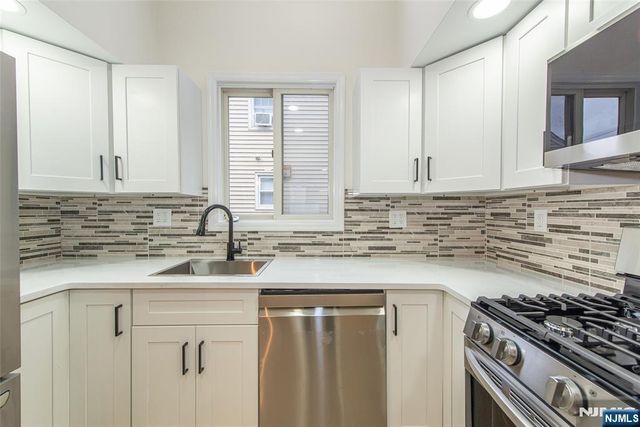69 W Hanover Avenue, Morris Plains Borough, NJ 07950