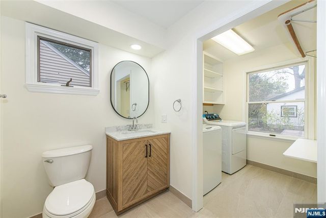 69 W Hanover Avenue, Morris Plains Borough, NJ 07950