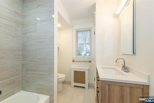 69 W Hanover Avenue, Morris Plains Borough, NJ 07950