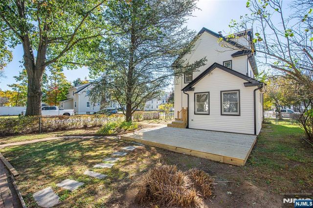 69 W Hanover Avenue, Morris Plains Borough, NJ 07950