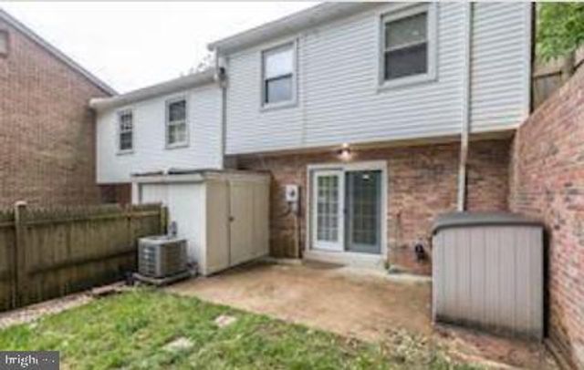 7740 TIVERTON DR, Springfield, VA 22152