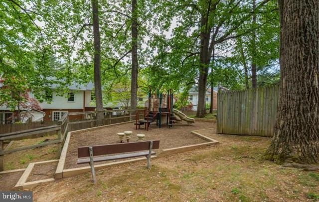 7740 TIVERTON DR, Springfield, VA 22152