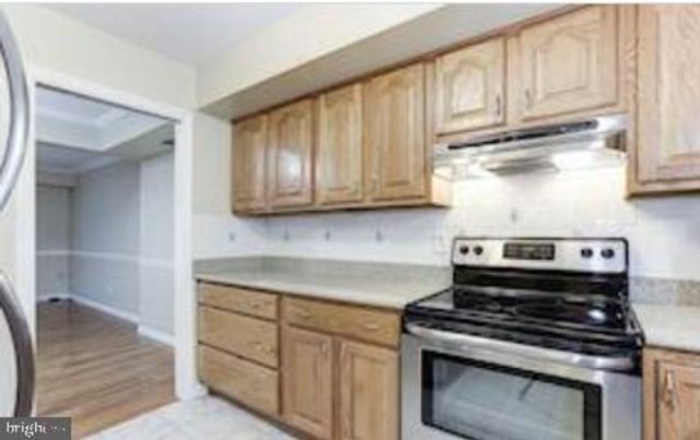 7740 TIVERTON DR, Springfield, VA 22152