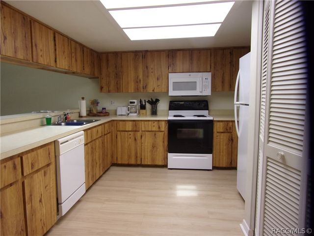 876 Pritchard Island Road, Inverness, FL 34450