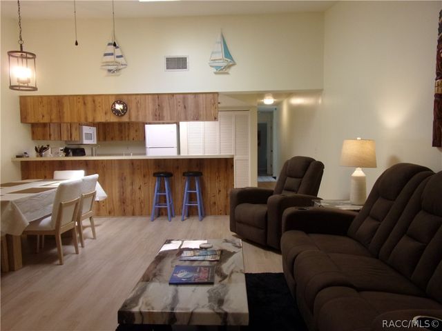 876 Pritchard Island Road, Inverness, FL 34450