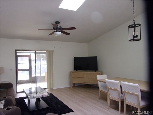 876 Pritchard Island Road, Inverness, FL 34450