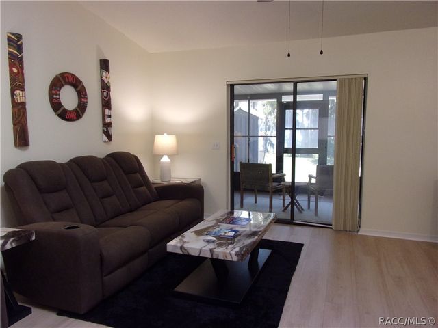 876 Pritchard Island Road, Inverness, FL 34450