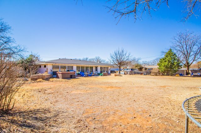 1301 E Buckley Street, Brownfield, TX 79316