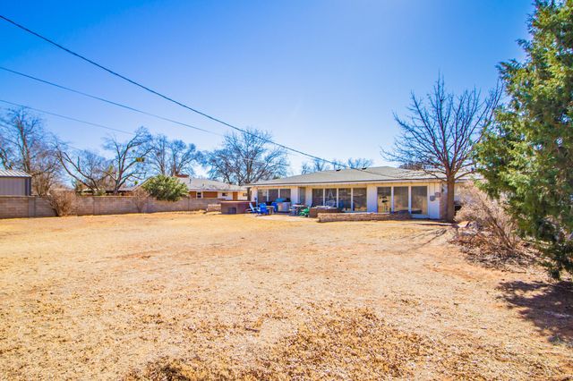 1301 E Buckley Street, Brownfield, TX 79316