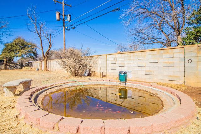 1301 E Buckley Street, Brownfield, TX 79316