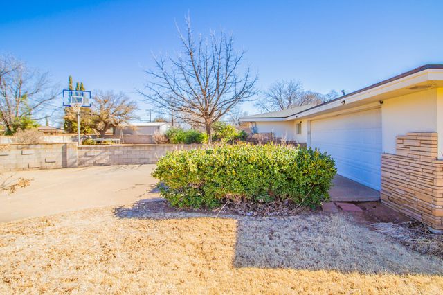 1301 E Buckley Street, Brownfield, TX 79316