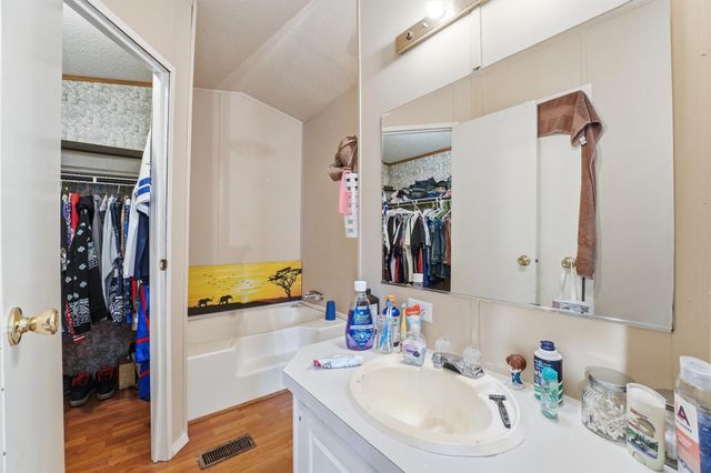 8786 Scarlet Oak, Willis, TX 77318