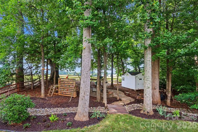 8712 Cool Meadow Drive, Huntersville, NC 28078