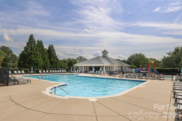 8712 Cool Meadow Drive, Huntersville, NC 28078