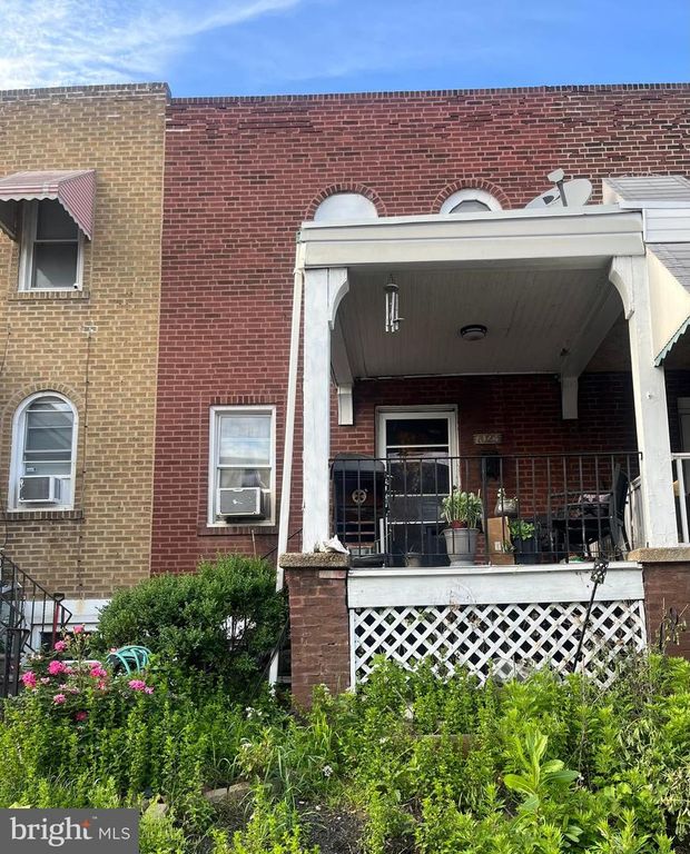 7023 GUILFORD RD, Upper Darby, PA 19082