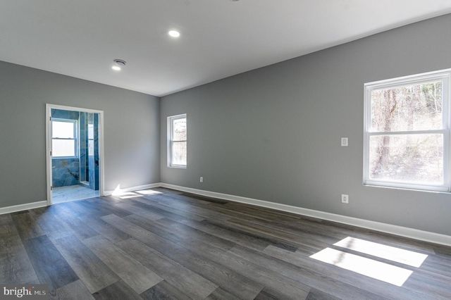 601 FIRELINE RD, Palmerton, PA 18071