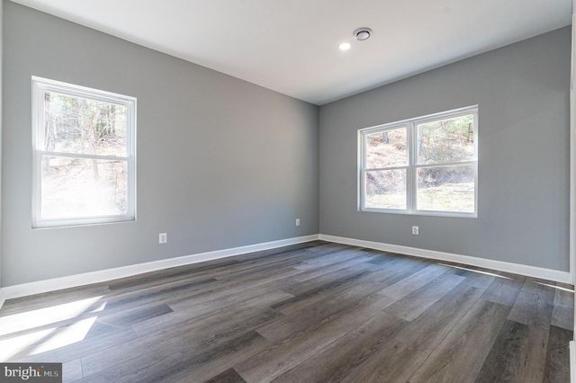 601 FIRELINE RD, Palmerton, PA 18071