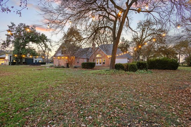 400 PR 350, Honey Grove, TX 75446