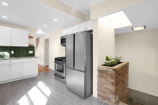 389 E Mithoff Street, Columbus, OH 43206