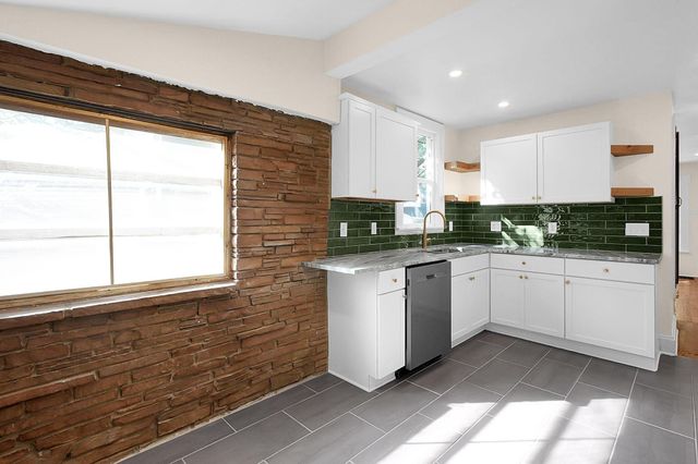 389 E Mithoff Street, Columbus, OH 43206