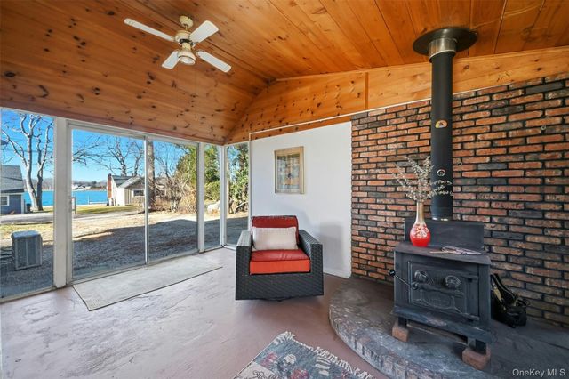 875 Oak Avenue, Southold, NY 11971