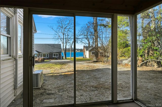 875 Oak Avenue, Southold, NY 11971