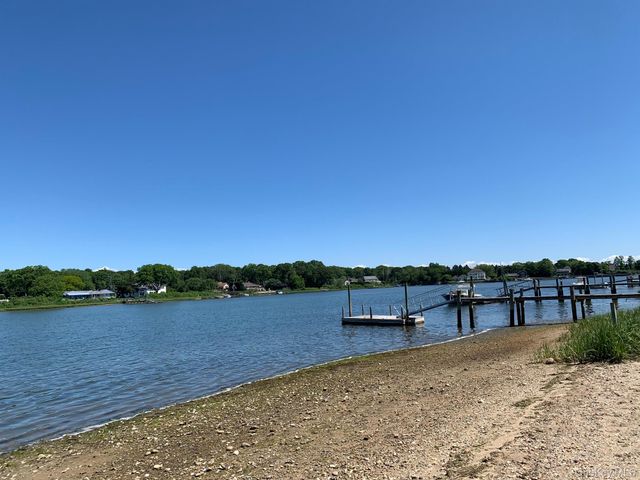 875 Oak Avenue, Southold, NY 11971