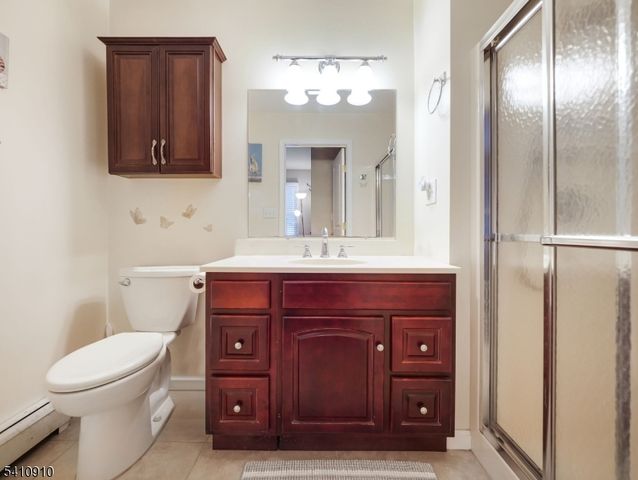 6 Alwood St, Roxbury Twp., NJ 07876