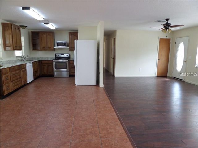 2082 CR 44A, Wildwood, FL 34785