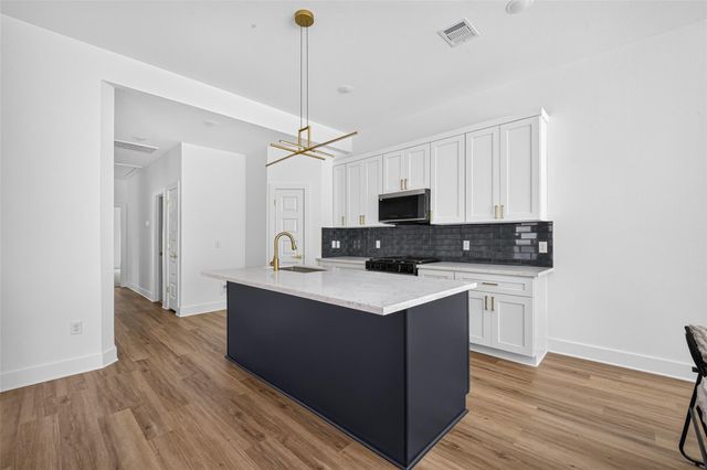 9309 Caddo Road B, Houston, TX 77078