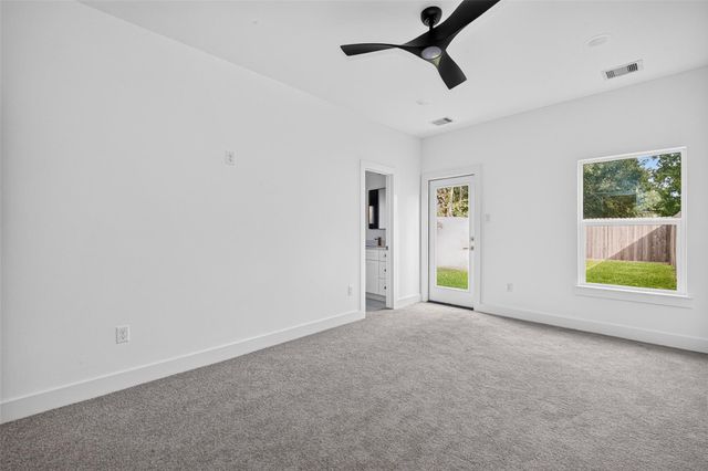 9309 Caddo Road B, Houston, TX 77078