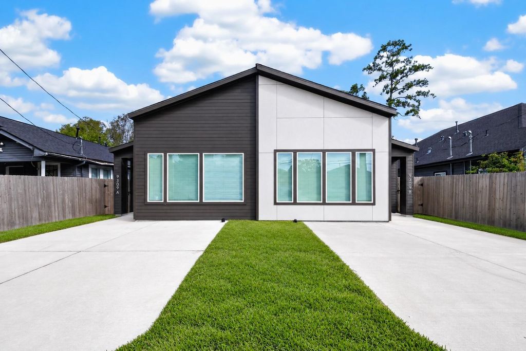 9309 Caddo Road B, Houston, TX 77078