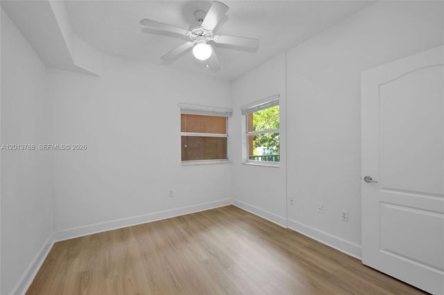 6001 SW 70th St 208, South Miami, FL 33143