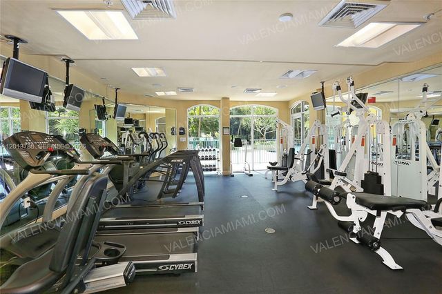 6001 SW 70th St 208, South Miami, FL 33143