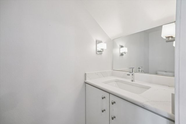 671 N Post Oak Lane 671, Houston, TX 77024