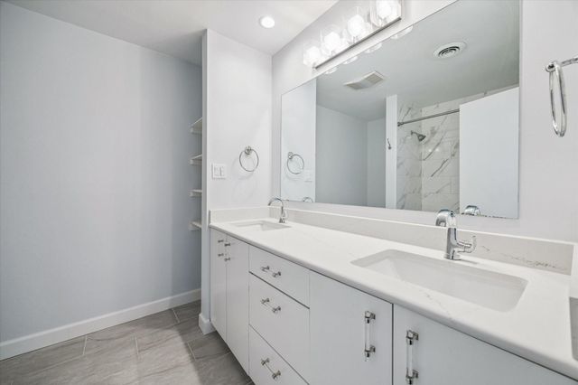 671 N Post Oak Lane 671, Houston, TX 77024