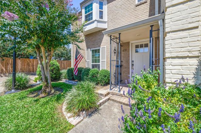671 N Post Oak Lane 671, Houston, TX 77024