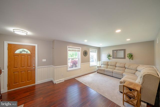 115 LARKSPUR DR, Quarryville, PA 17566