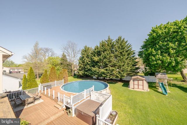 115 LARKSPUR DR, Quarryville, PA 17566