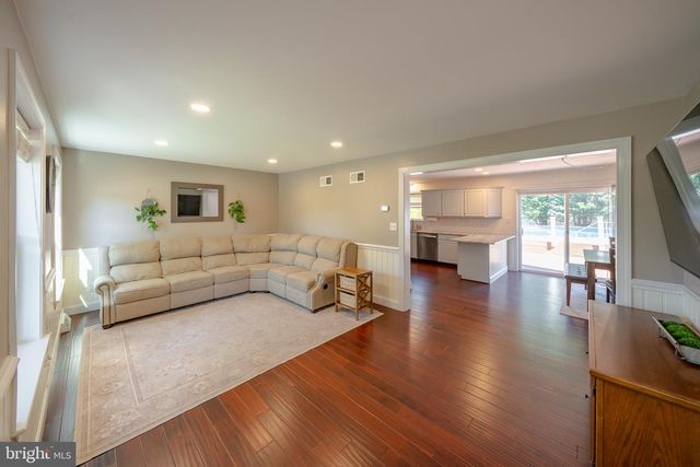 115 LARKSPUR DR, Quarryville, PA 17566