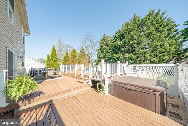 115 LARKSPUR DR, Quarryville, PA 17566