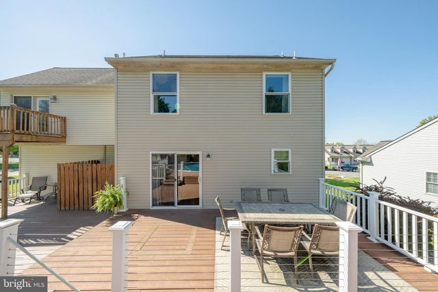 115 LARKSPUR DR, Quarryville, PA 17566