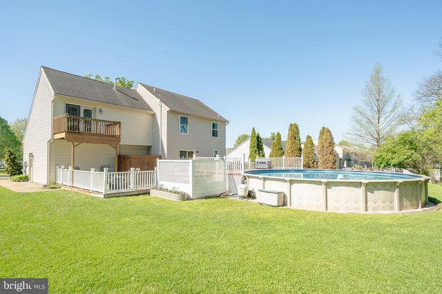115 LARKSPUR DR, Quarryville, PA 17566