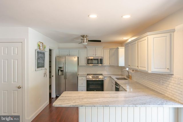 115 LARKSPUR DR, Quarryville, PA 17566