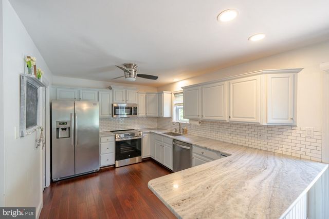 115 LARKSPUR DR, Quarryville, PA 17566