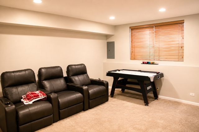 122 Enclave Circle B, Bolingbrook, IL 60440