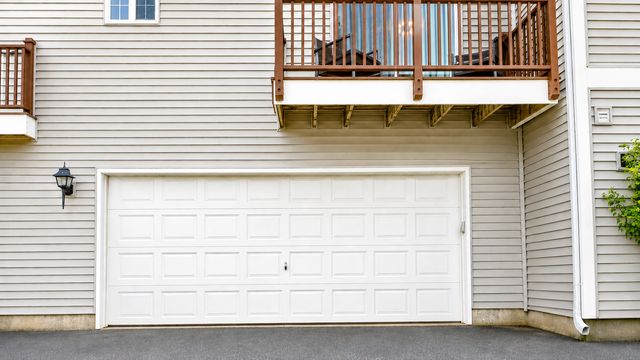 122 Enclave Circle B, Bolingbrook, IL 60440