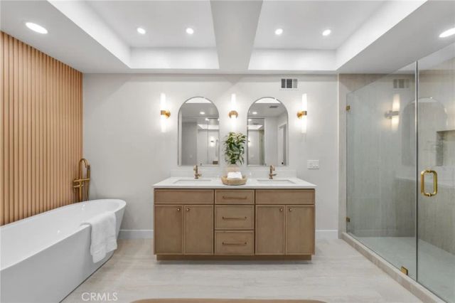 14 Highland View 40, Irvine, CA 92603