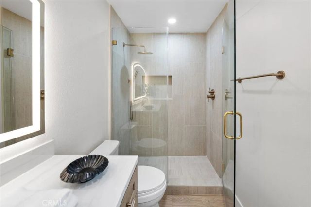 14 Highland View 40, Irvine, CA 92603