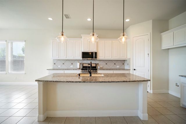 2526 Thayne Drive, Anna, TX 75409